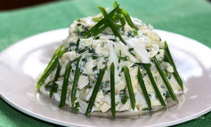 Салат с кальмарами — 12 самых вкусных и простых рецептов