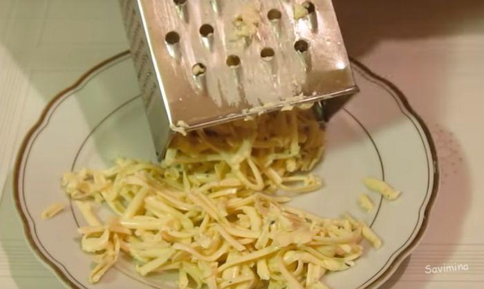 Салат с кальмарами — 12 самых вкусных и простых рецептов