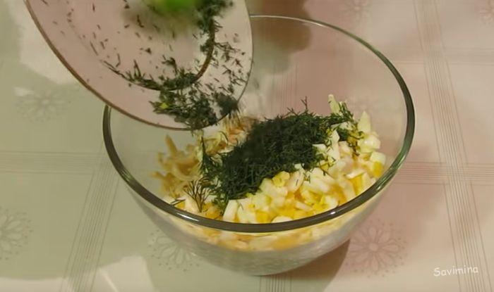 Салат с кальмарами — 12 самых вкусных и простых рецептов