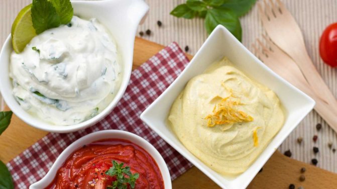 Подлива без мяса к любому гарниру: 5 очень вкусных рецептов