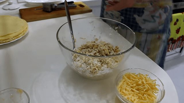 Поделки из блинов на Масленицу своими руками: чучело, кукла, различные фигурки и украшения для масленичного стола
