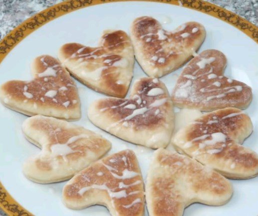 Вкусные булочки на сметане: особенности приготовления, рецепты и отзывы