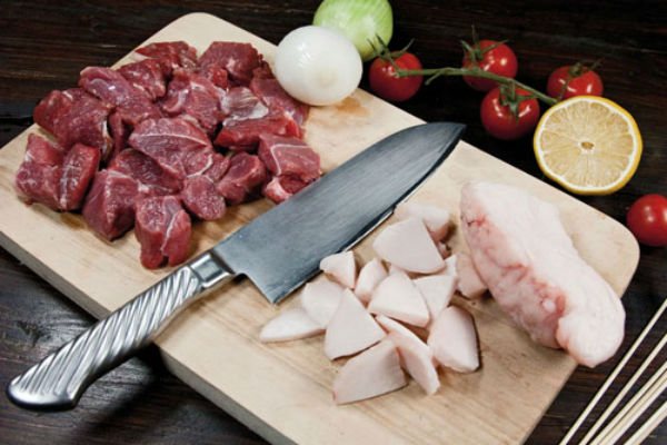 Шашлык в духовке: 5 простых рецептов мягкого и сочного мяса + секрет маринада