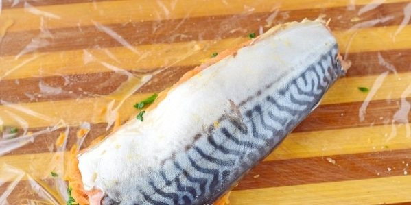 Скумбрия запеченная в духовке — 9 рецептов приготовления в фольге