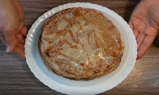 стопка блинов