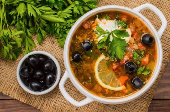 суп солянка мясная сборная солянка мясная