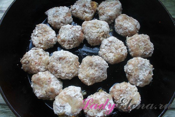 Рецепт детских тефтелей из индейки в соусе. Вкусное и диетическое блюдо из индейки – тефтели с подливкой