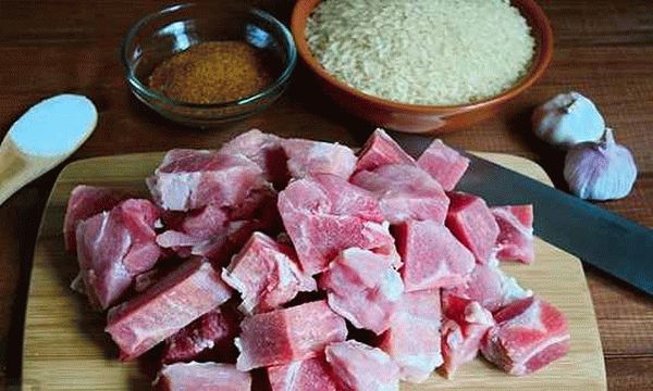 Рассыпчатый плов из свинины три рецепта на плите, в мультиварке и в казане на открытом огне