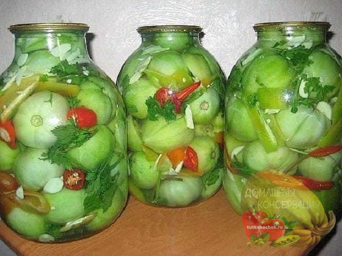 Как вкусно и просто засолить зелёные помидоры на зиму
