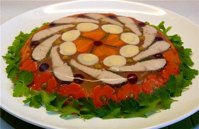 Заливное (холодец) из рыбы: 9 простых и вкусных рецептов заливной рыбы