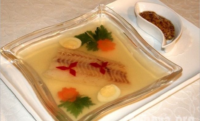 Заливное (холодец) из рыбы: 9 простых и вкусных рецептов заливной рыбы