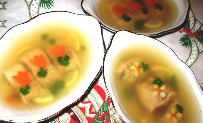 Заливное (холодец) из рыбы: 9 простых и вкусных рецептов заливной рыбы