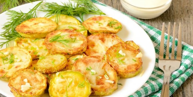 Жареные кружочками кабачки