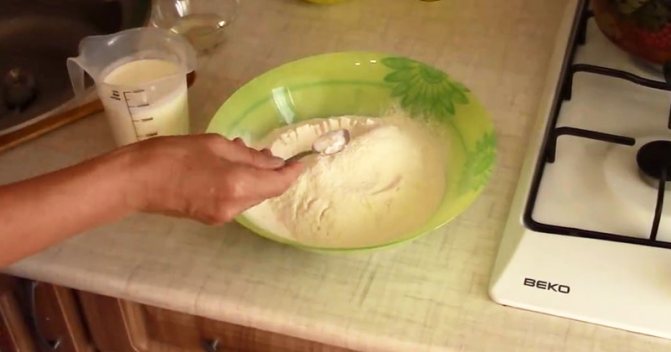 жареные пирожки без дрожжей и без яиц