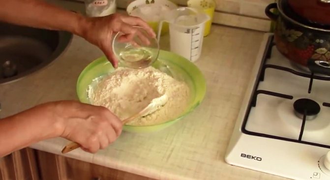 жареные пирожки без дрожжей и без яиц
